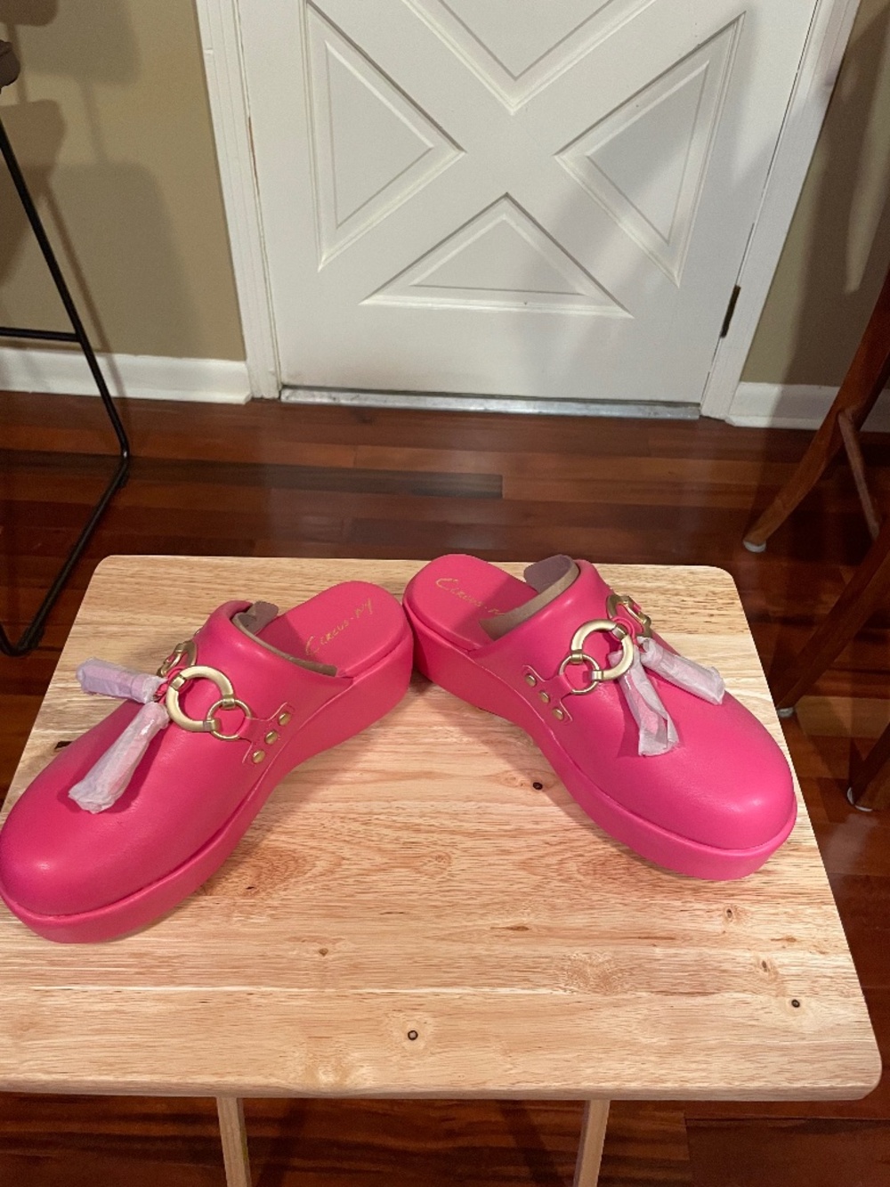 Pink mules